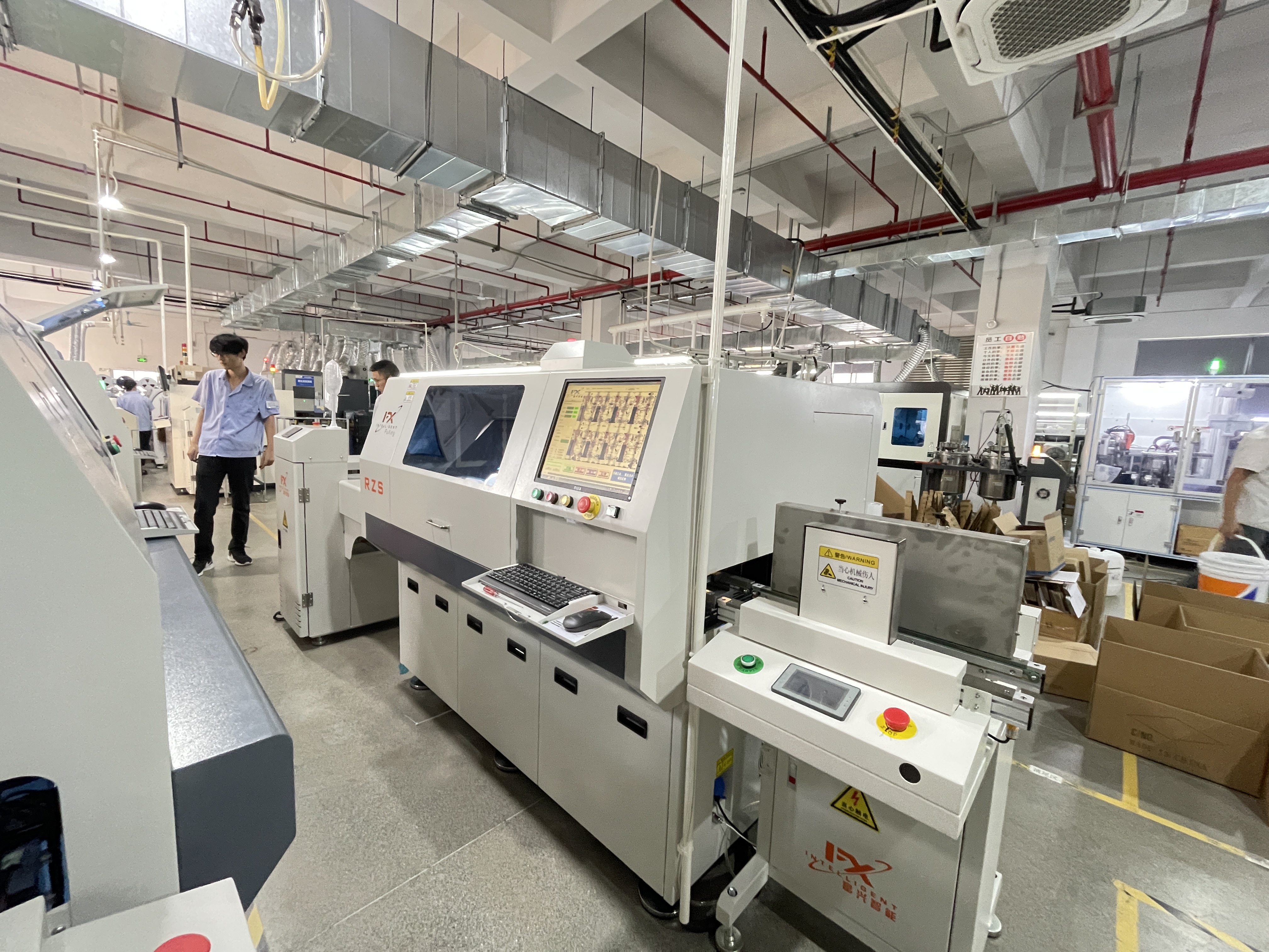 不同類型插件機哪個更適合家電行業(yè)？