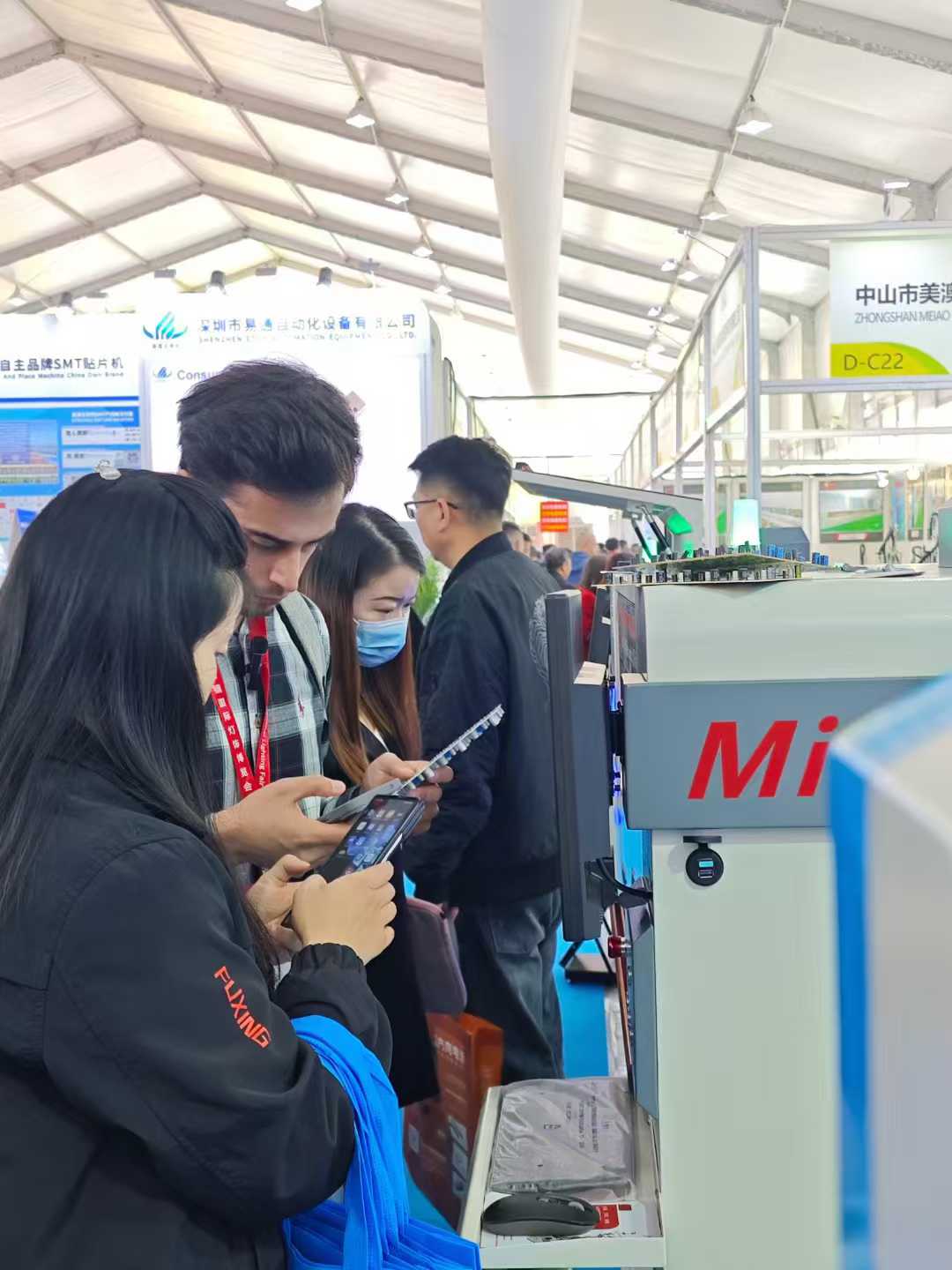 2025年插件機(jī)選購指南——選擇適合的自動(dòng)插件機(jī)設(shè)備？